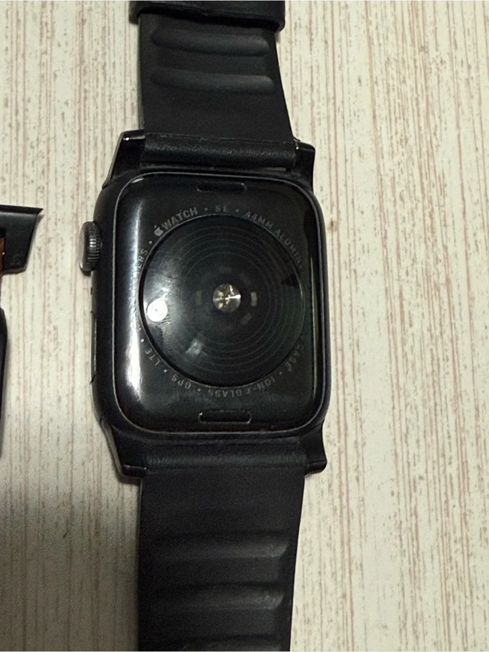 Apple Watch SE 44mm with Cellular/GPS with Additional bands
